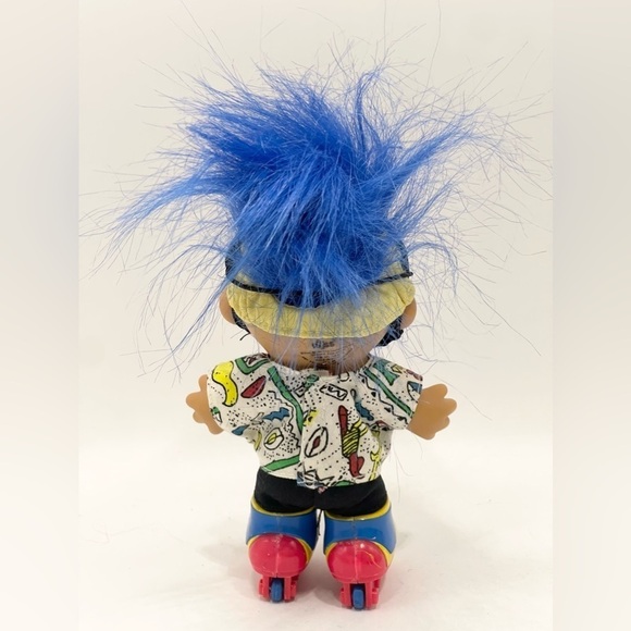 Vintage Roller Skating Troll Blue Hair Retro Blades 5” Doll Inline Nostalgia - Picture 5 of 8